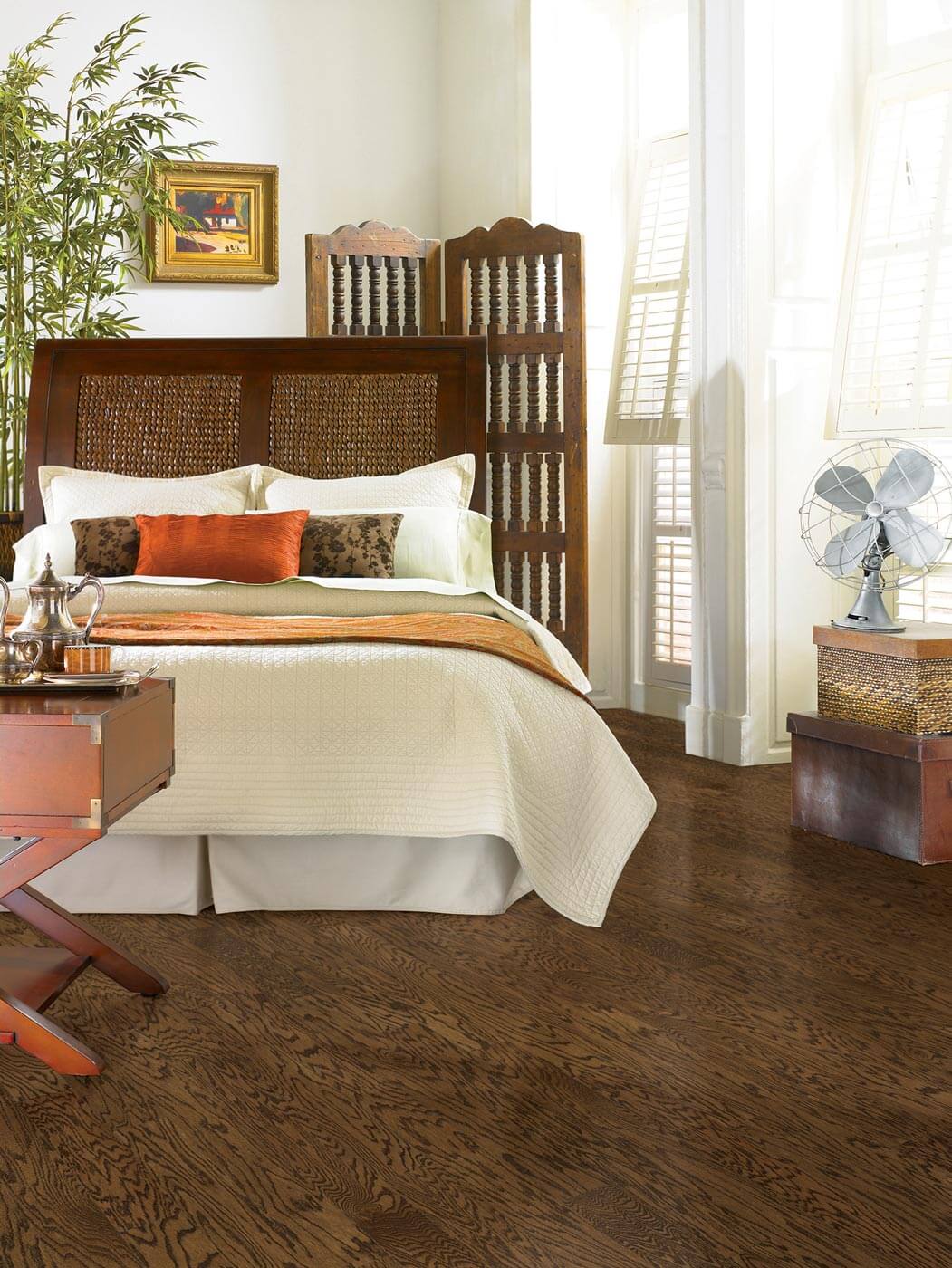 light hardwood floors Atlanta living space